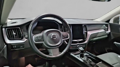 Volvo XC60 2.0 D4 Business Plus Auto