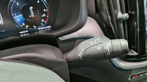 Volvo XC60 2.0 D4 Business Plus Auto