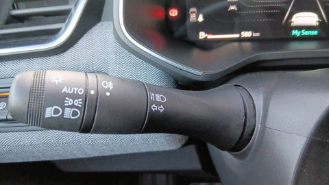 Renault Clio Techno E-Tech full hybrid 145 (103kw)