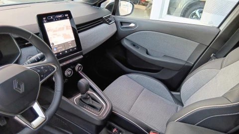 Renault Clio Techno E-Tech full hybrid 145 (103kw)