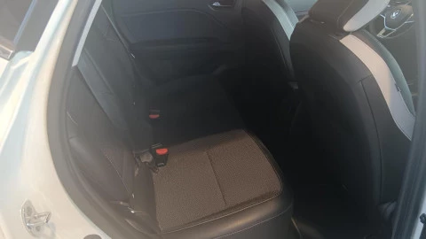 Renault Captur Zen TCe 140CV GPF Micro Híbrido