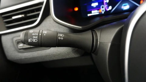 Renault Clio Techno TCe 90 (67kw)