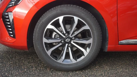 Renault Clio Techno TCe 90 (67kw)