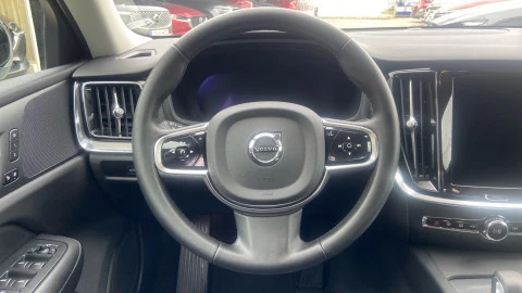 Volvo S60 B4(G) FWD Plus Dark Auto