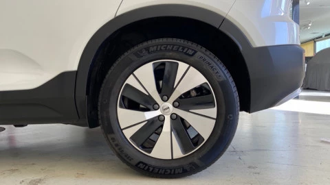 Volvo XC40 2.0 B3 G Core Auto