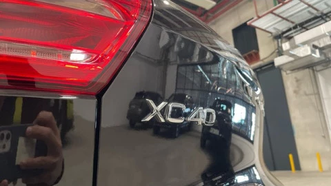 Volvo XC40 B3 G Core Auto 120 kW (163 CV)