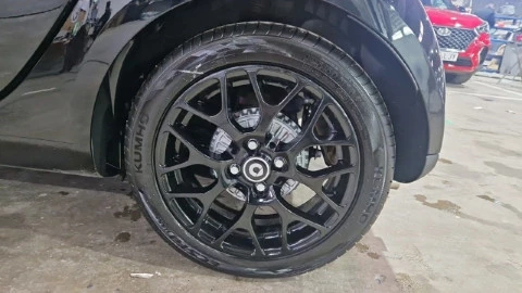 Smart fortwo 0.9 66kW (90CV) COUPE