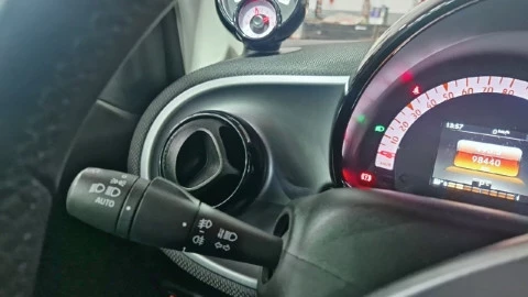 Smart fortwo 0.9 66kW (90CV) COUPE