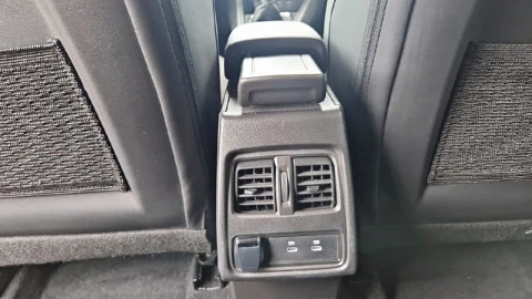 Renault Captur techno Eco-G 100cv (74 kW)