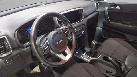 Kia Sportage 1.6 MHEV Business 100kW (136CV) 4x4