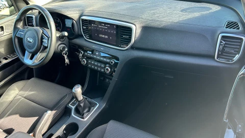 Kia Sportage 1.6 MHEV Black Edition 100kW (136CV) 4x2