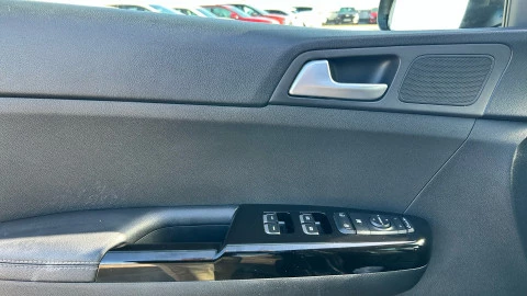 Kia Sportage 1.6 MHEV Black Edition 100kW (136CV) 4x2