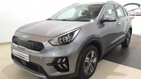Kia Niro 1.6 GDi HEV 104kW (141CV) Drive Kia Niro 1.6 GDi HEV 104kW (141CV) Drive