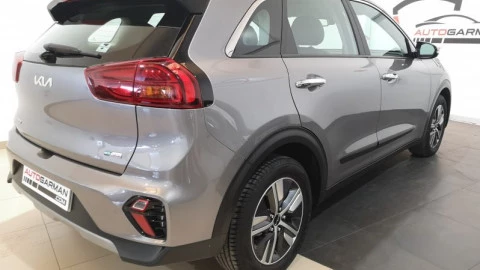 Kia Niro 1.6 GDi HEV 104kW (141CV) Drive