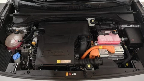 Kia Niro 1.6 GDi HEV 104kW (141CV) Drive