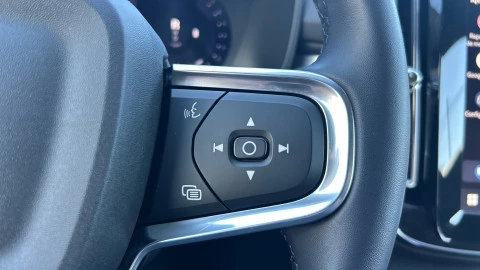 Volvo XC40 2.0 B3 G Core Auto