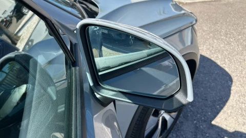 Volvo XC40 2.0 B3 G Core Auto