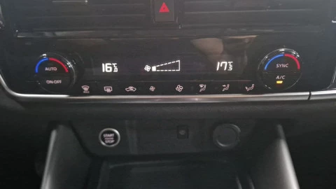 Nissan Qashqai DIG-T 116kW Xtronic N-Connecta