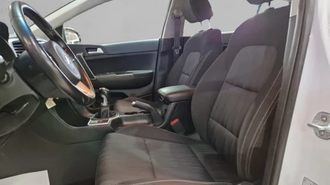 Kia Sportage 1.6 MHEV Business 100kW (136CV) 4x4