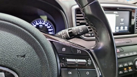 Kia Sportage 1.6 MHEV Business 100kW (136CV) 4x4