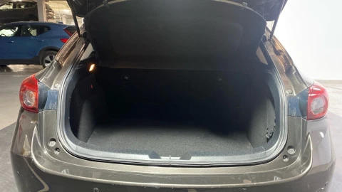 Mazda3 2.0 GE 120 MT Luxury