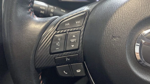 Mazda3 2.0 GE 120 MT Luxury