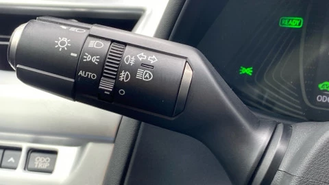 Lexus UX 2.0 250h Business