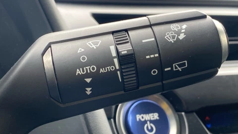 Lexus UX 2.0 250h Business