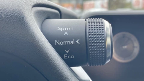 Lexus UX 2.0 250h Business