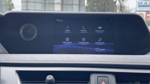 Lexus UX 2.0 250h Business