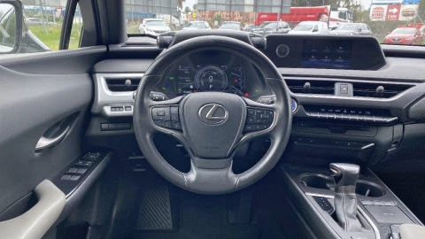 Lexus UX 2.0 250h Business