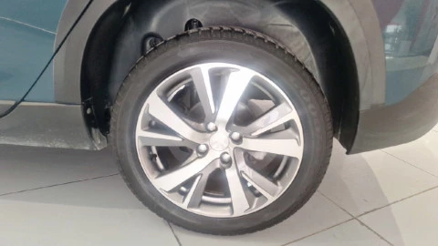 Peugeot 2008 Allure 1.2 PureTech 81KW (110CV) S&S