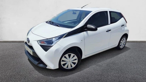 Toyota Aygo 1.0 70 x-play