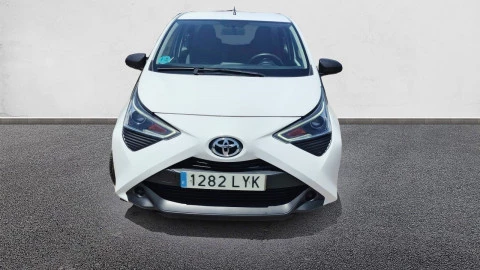 Toyota Aygo 1.0 70 x-play