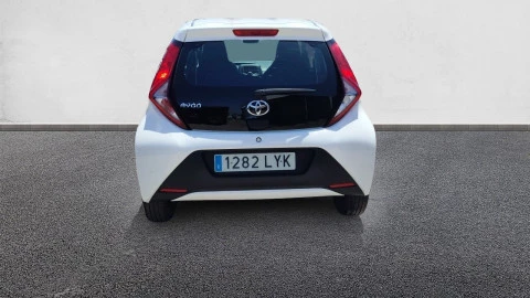 Toyota Aygo 1.0 70 x-play