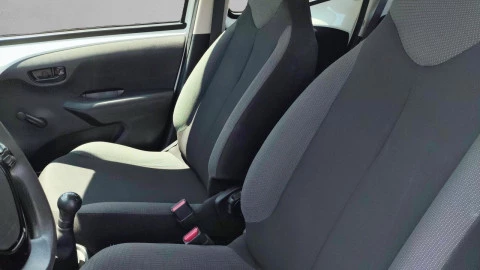 Toyota Aygo 1.0 70 x-play