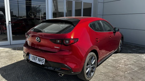 Mazda3 2.5L E-SKY G MHEV 103kW 6AT Centre-line