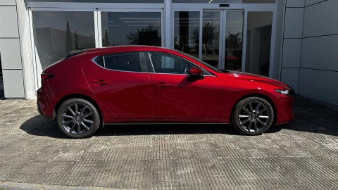 Mazda3 2.5L E-SKY G MHEV 103kW 6AT Centre-line