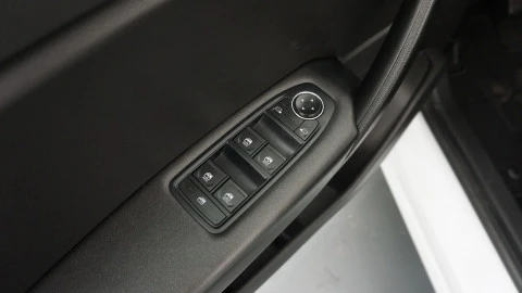 Renault Captur CAPTUR TCE EQUILIBRE 67KW 5P