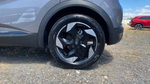Renault Captur techno Eco-G 100cv (74 kW)