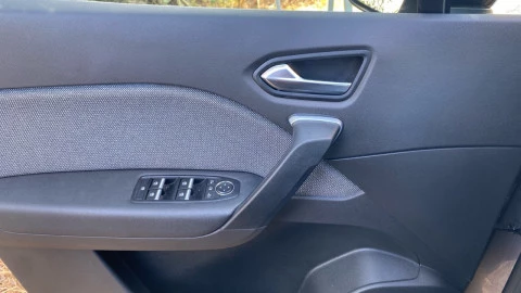 Renault Captur techno Eco-G 100cv (74 kW)