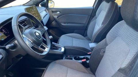Renault Captur techno Eco-G 100cv (74 kW)