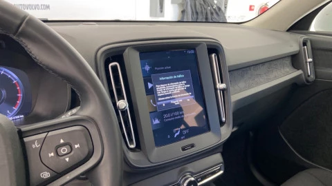 Volvo XC40 1.5 T2 Momentum Core Auto