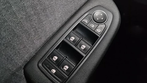 Renault Clio Techno E-Tech full hybrid 145 (103kw)