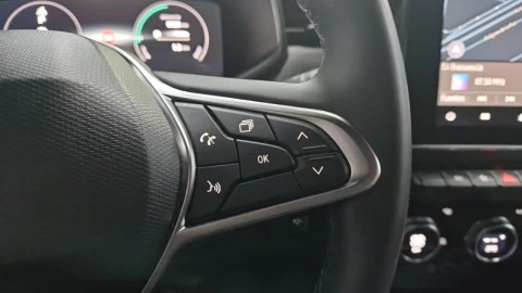 Renault Clio Techno E-Tech full hybrid 145 (103kw)