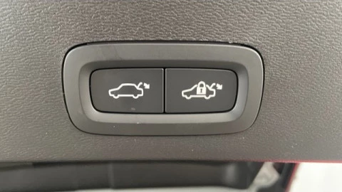 Volvo XC40 B3 G Core Auto 120 kW (163 CV)