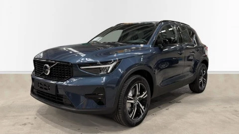 Volvo XC40 B3 G Plus Dark Auto 120 kW (163 CV)