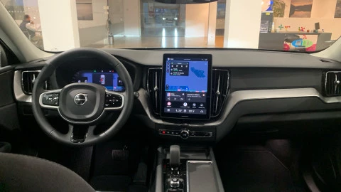 Volvo XC60 2.0 B5 G MHEV Core Auto AWD