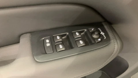 Volvo XC60 2.0 B5 G MHEV Core Auto AWD