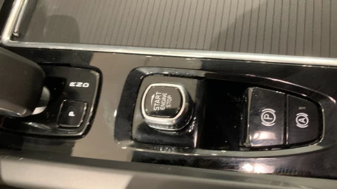 Volvo XC60 2.0 B5 G MHEV Core Auto AWD